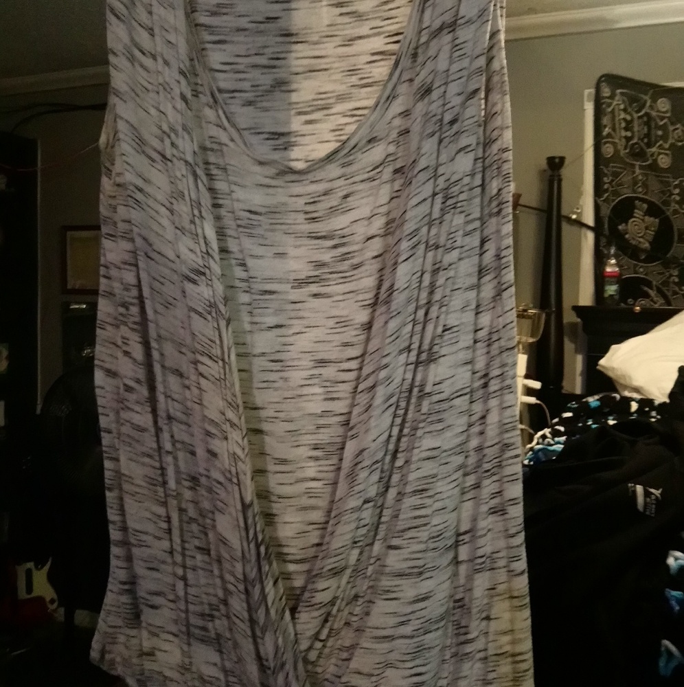 Sleeveless blouse